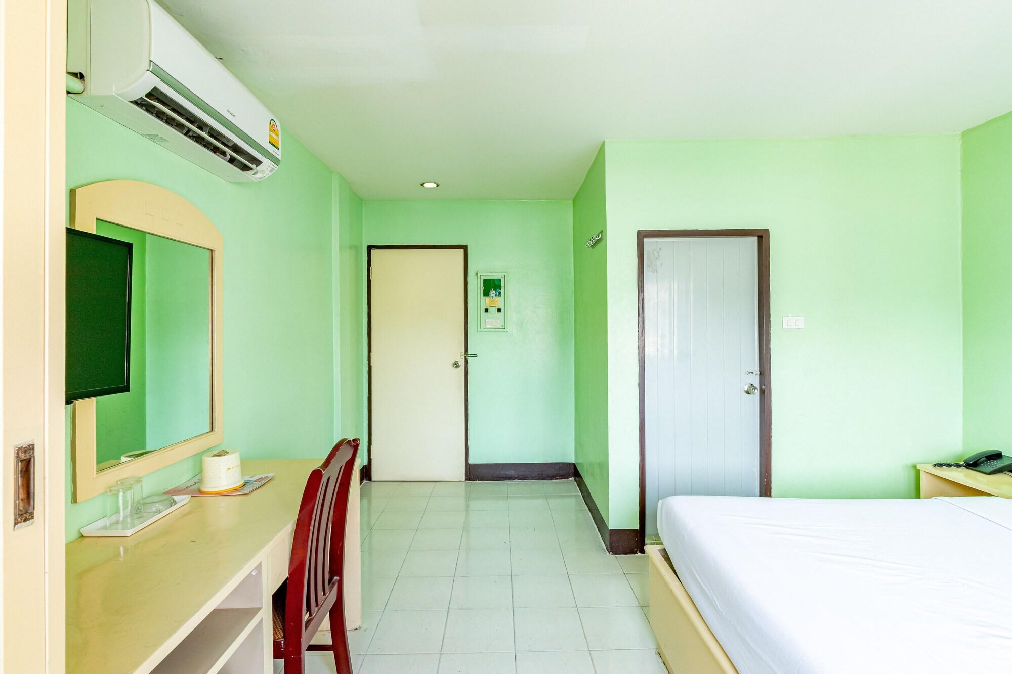 Woodlands Inn Hotel 방콕 외부 사진