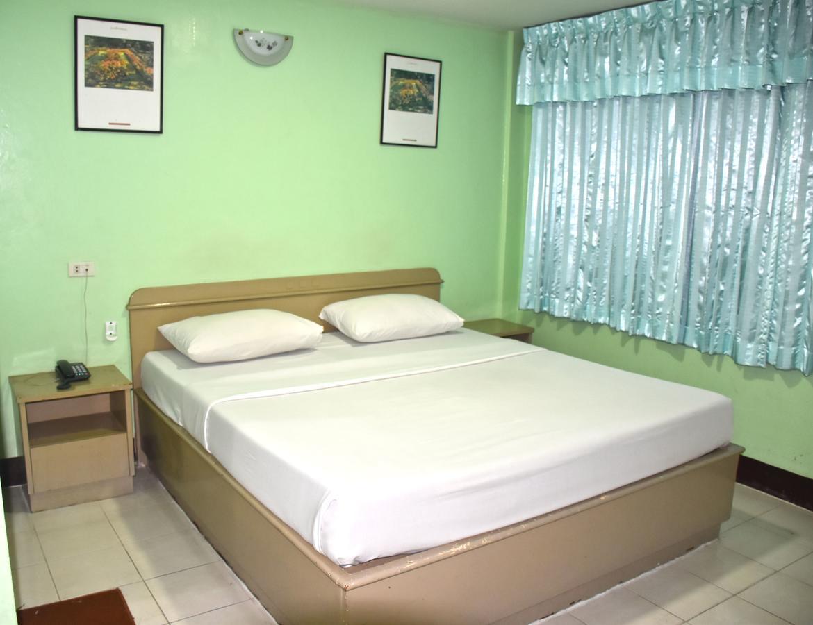 Woodlands Inn Hotel 방콕 외부 사진