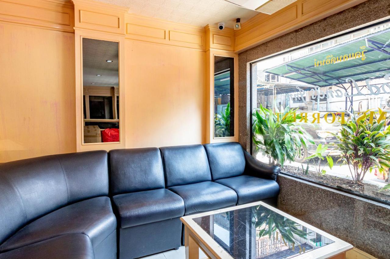 Woodlands Inn Hotel 방콕 외부 사진